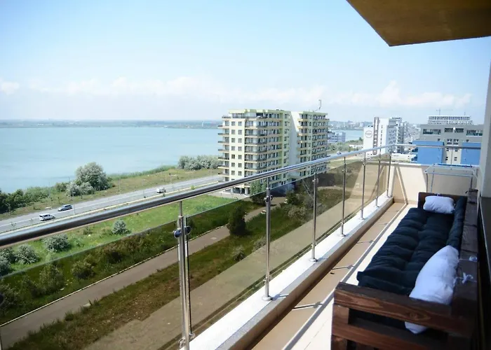 Summerland Paradise Apartment Mamaia